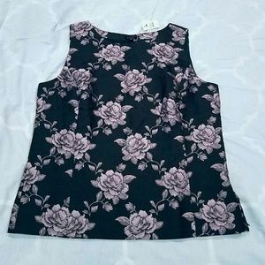 Beautiful Detail Floral Rose Sleeveless Top